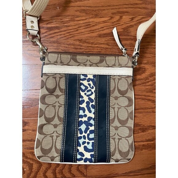 Coach Crossbody Purse - Picture 1 of 6